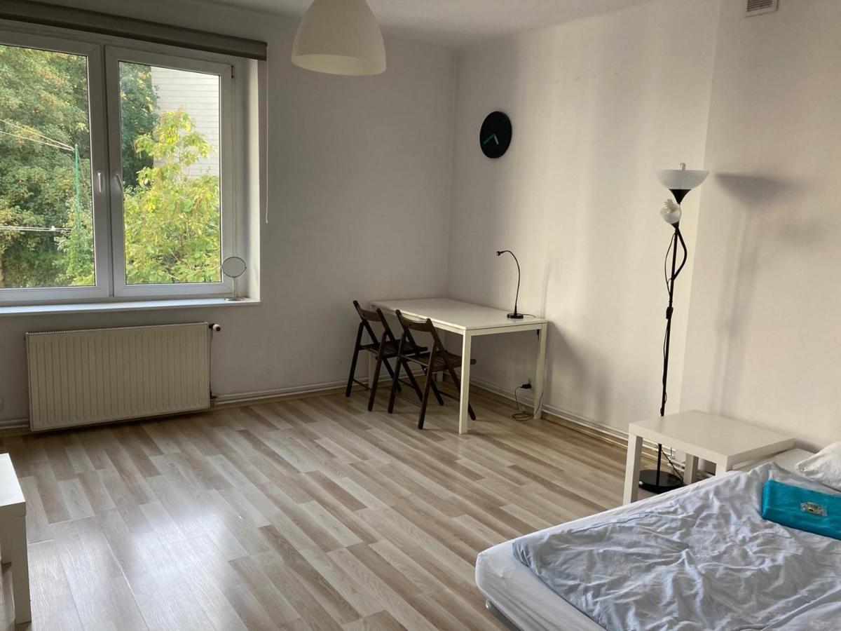 Ferienwohnung Dwuosobowy Pokoj W Mieszkaniu Czteropokojowym W Centrum Gdyni. Gdynia Exterior foto